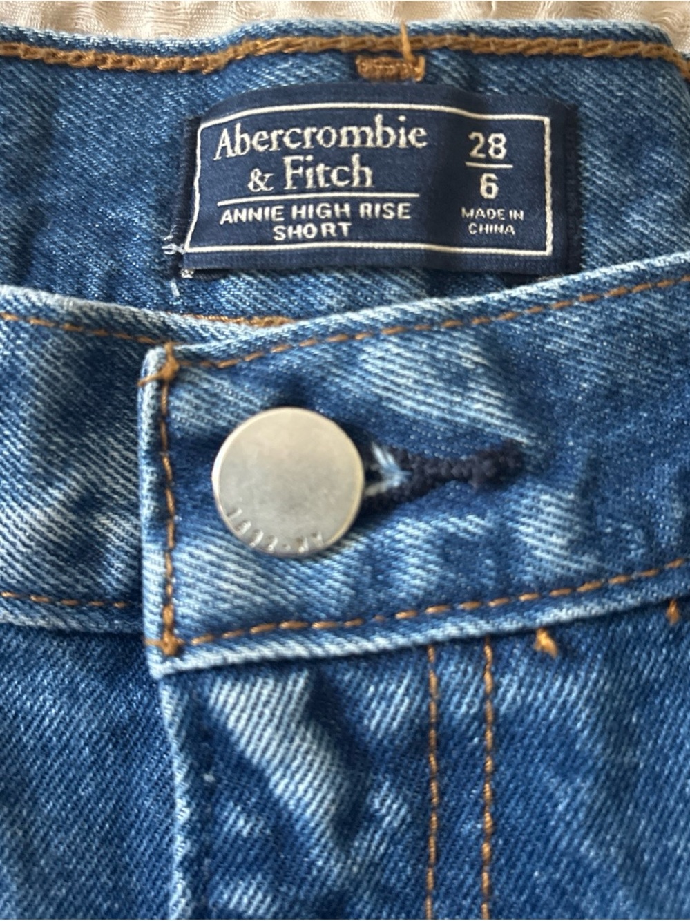 Abercrombie & Fitch Medium Blue Rolled-Hem Denim Shorts - Picture 3 of 3